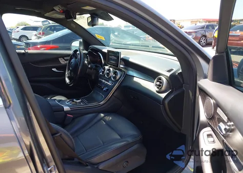 2018 Mercedes-Benz Glc 300 from USA, damaged, VIN WDC0G4JBXJV101080